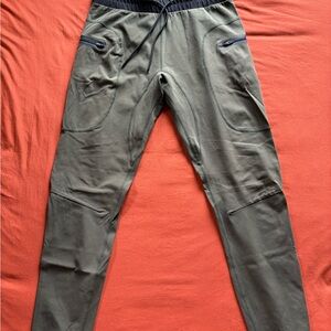 Bylt Men's Olive Green Joggers